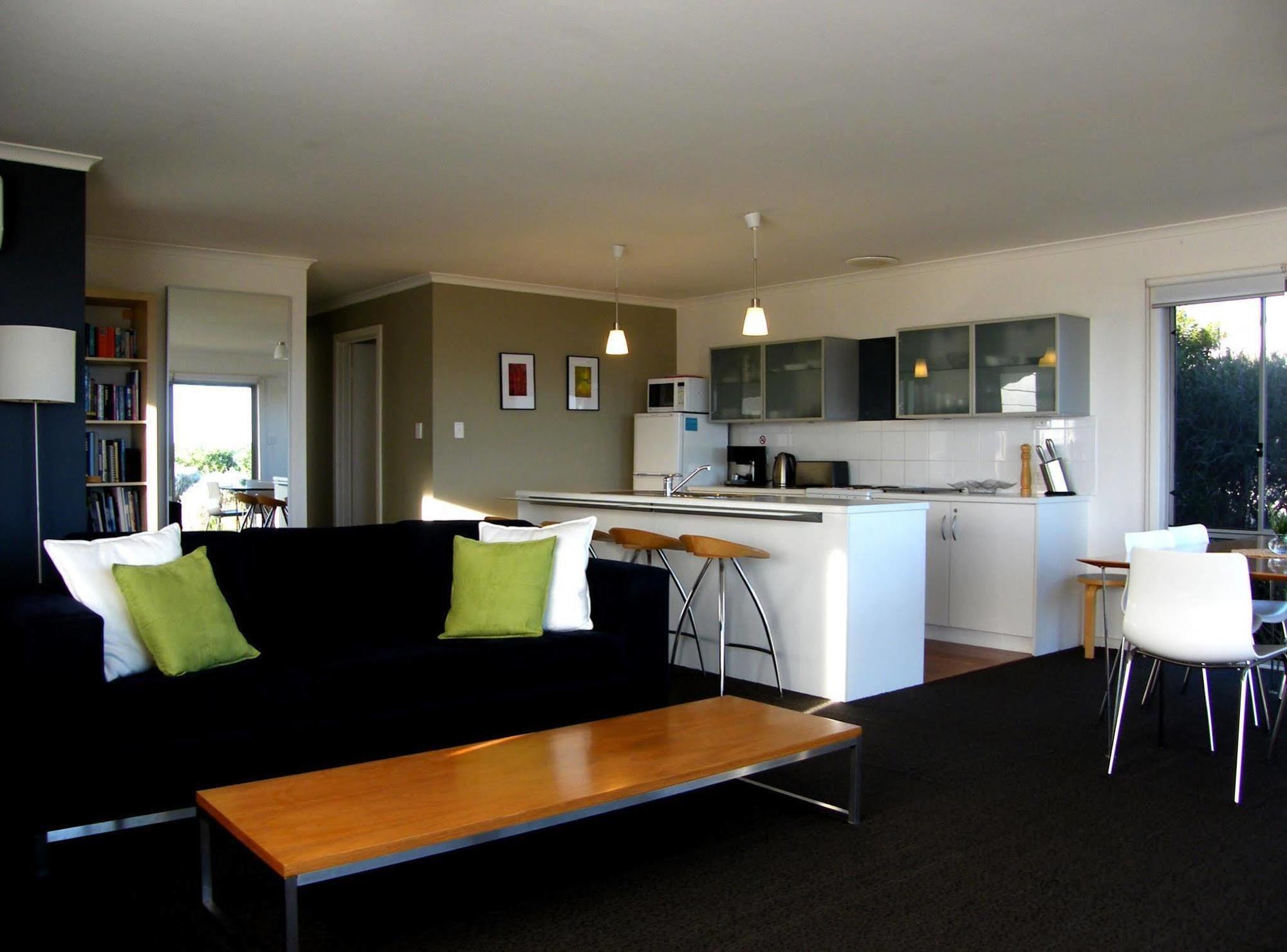 Coorong Waterfront Retreat Villa Meningie ภายนอก รูปภาพ