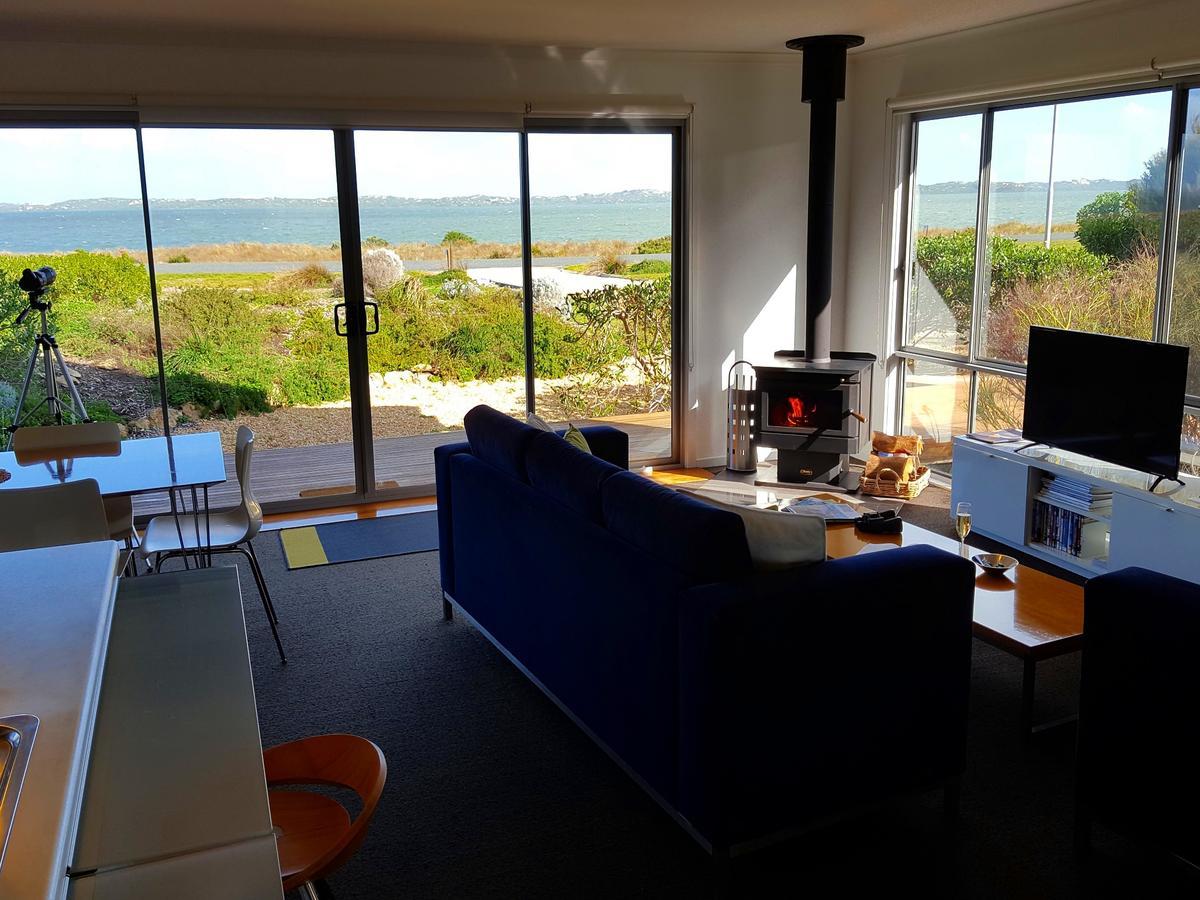 Coorong Waterfront Retreat Villa Meningie ภายนอก รูปภาพ